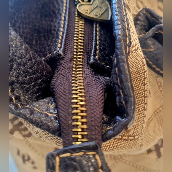 Dooney & Bourke Vintage Green Duck - Picture 6 of 13